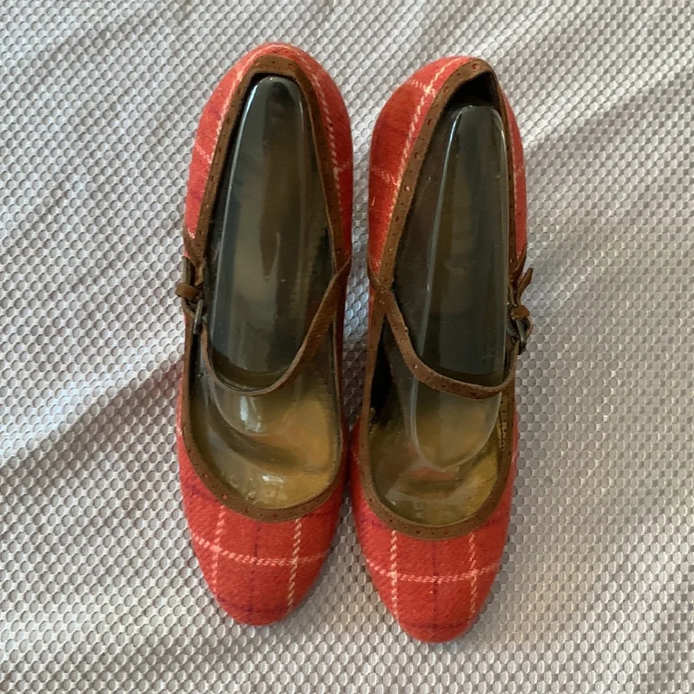 Made in Italy J Crew Women’s Shoes; Mary Jane with 3.75 heel and rounded front